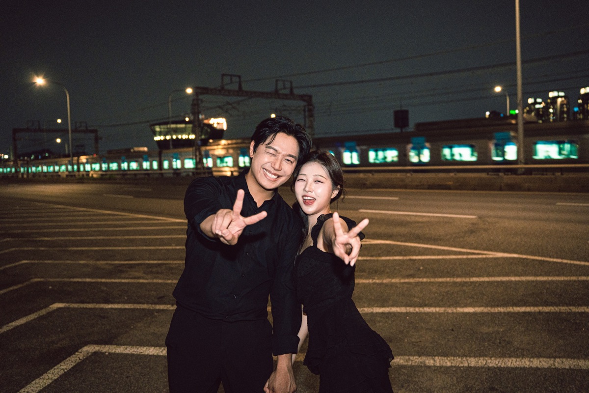 두 사람의 사진 1